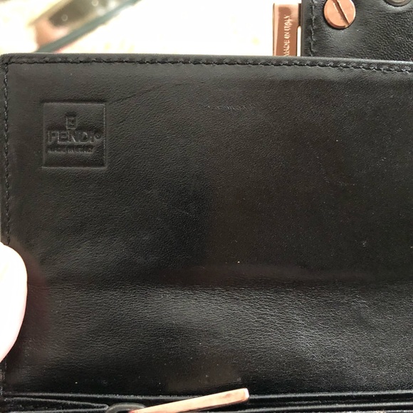 💯authentic Fendi - Picture 5 of 10